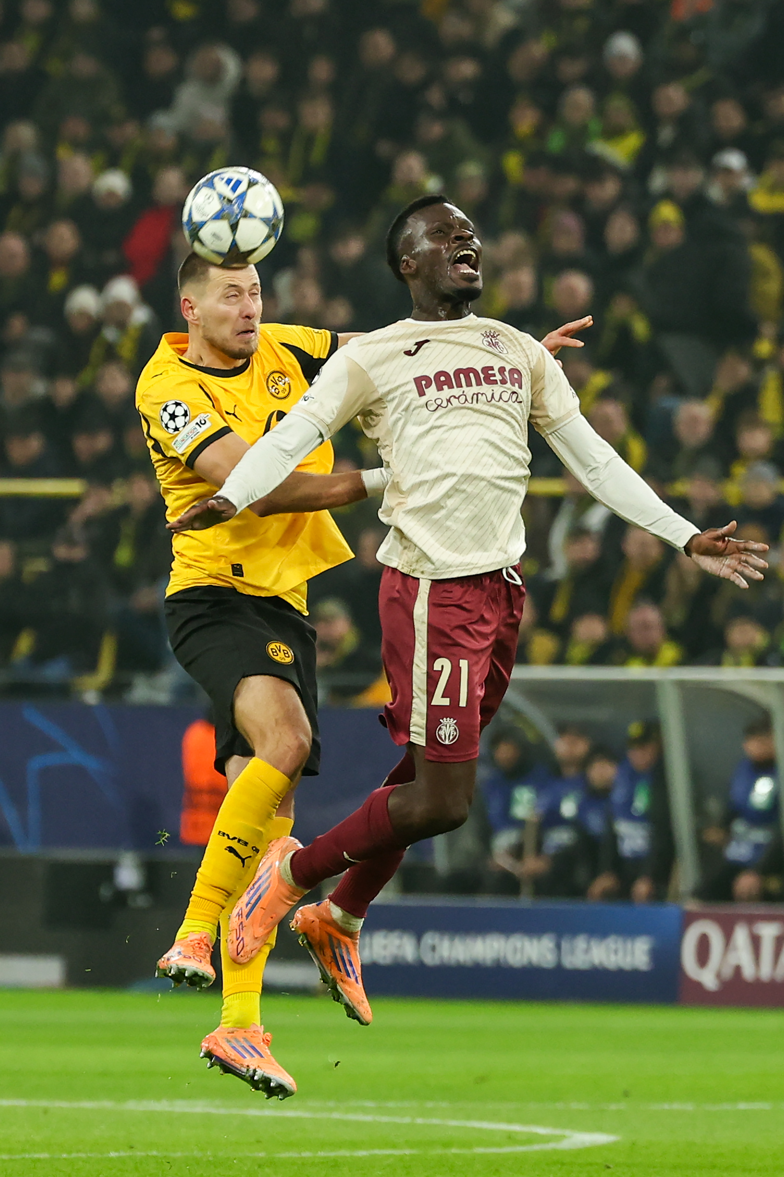 乐鱼体育-关于赛前欧冠传出新动向,比利亚雷亚尔单刀错失,管理层表态——悬念犹存,团队化学反应显著的信息