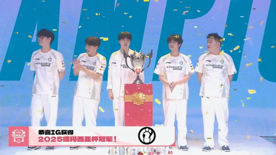 乐鱼-包含Rookie赛事官方发布回归赛场新规，DWG争议不断！的词条